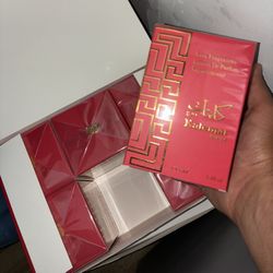 Aura Fragrances: Kalemat Rouge