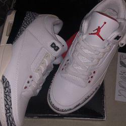 Jordan Retro 3s I Got 3 Sized 8,8.5&13 Price 170