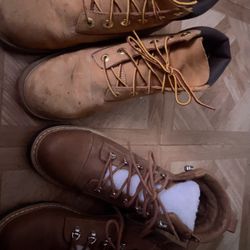 BOOTS SIZE 6 1/2 AND 5