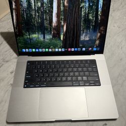 MacBook Pro 16” M3 Pro Chip 2023 | 36GB RAM | 512GB SSD | AppleCare+ until Oct 2027