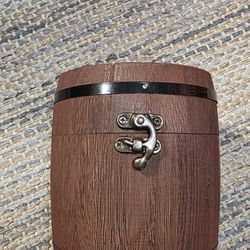 Small Wine Barrel With Glass Whiskey Cup