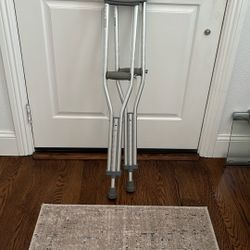 Free Crutches 