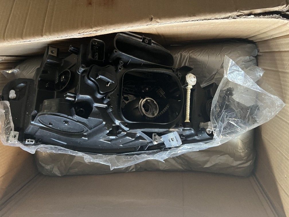 BMW Driverside headlight assembly