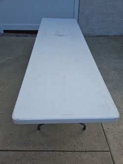 8 foot table