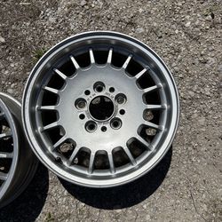 BMW E28 15in 5 BOLT Pattern wheels