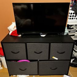 Roku Tv With Dresser