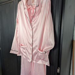 NWT Victoria's Secret Silky Pajamas Size M