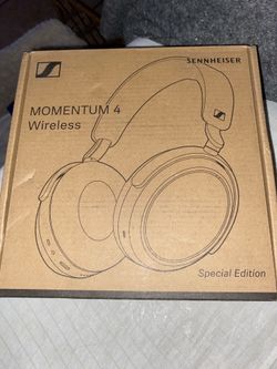 Sennheiser - MOMENTUM 4 Wireless Adaptive Noise-Canceling Over-The-Ear Headphones - Black