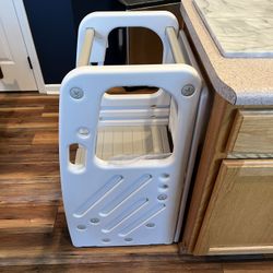 Step Stool, Kitchen Plastic Standing Tower with Three Adjustable Heights for Kids and Toddlers