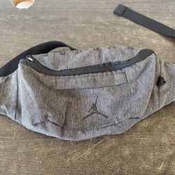 Air Jordon Crossbody / Fanny Pack Bag - Gray/BlackTrim  Adjustable Pre Owned