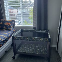 Like New Baby Playpen - Pack N Play 
