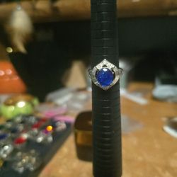 Size 9 Vintage Style Sapphire Ring