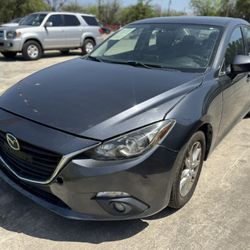 2015 Mazda 3!! Financiamiento En Casa