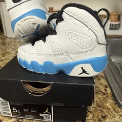 Toddler Retro Jordans   Toddler Size 5c
