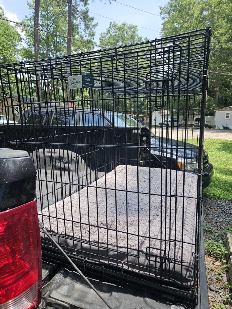 XXL Dog Kennel