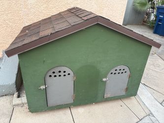 Casa doble para mascotas