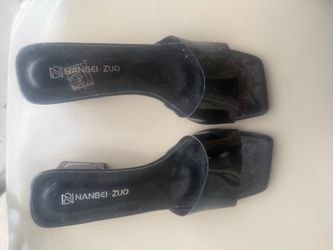 Nanbei Zuo Black Heeled Slide Sandals Size 7