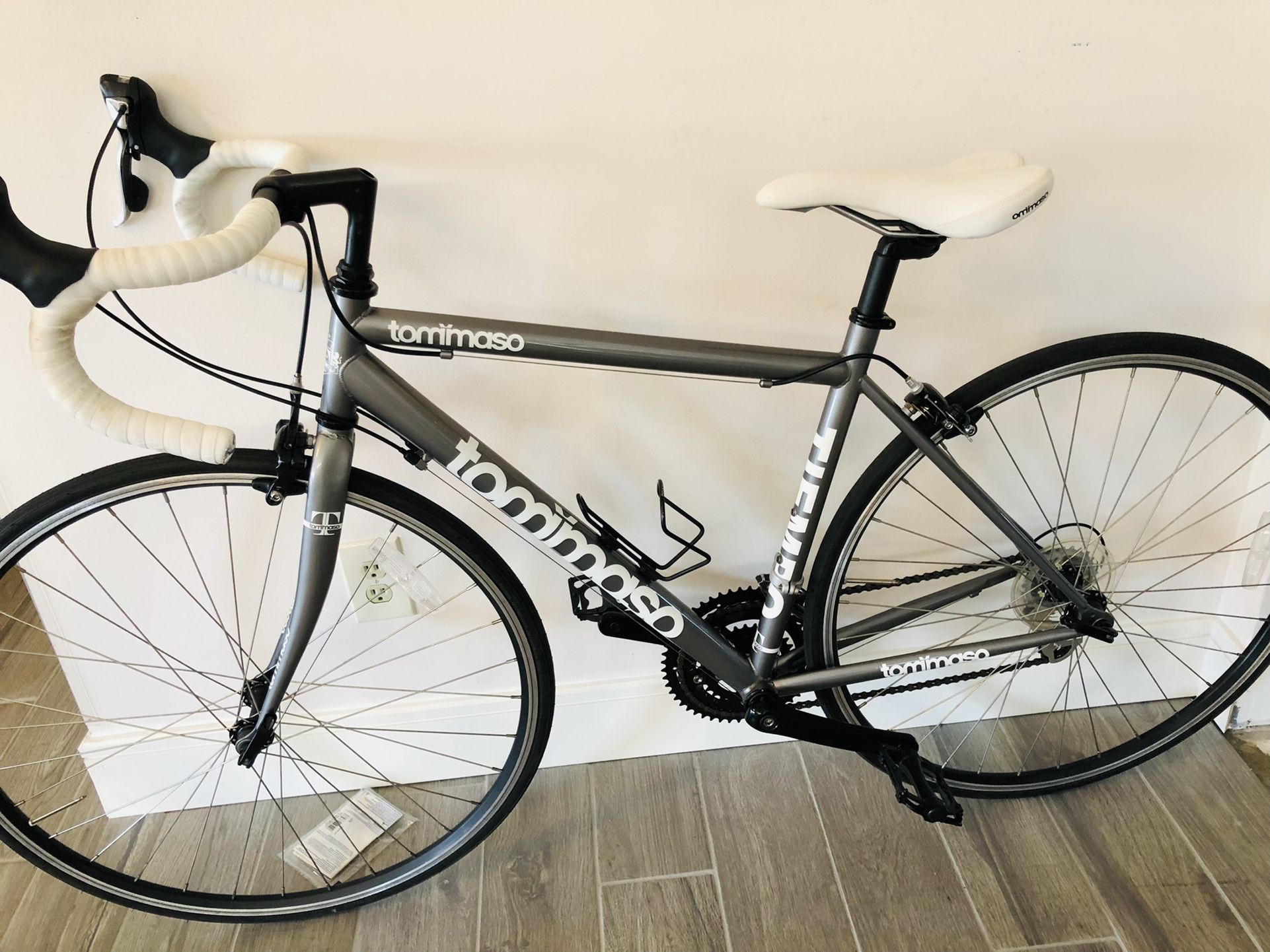 Tommaso Road Bike  52cm Ready /Ride
