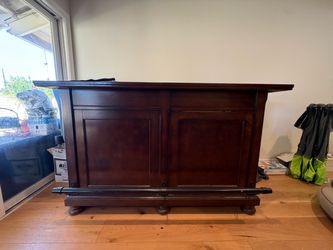Home Bar with 2 High Seats