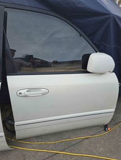 2000 LX470 Land Cruiser Passenger Side Door