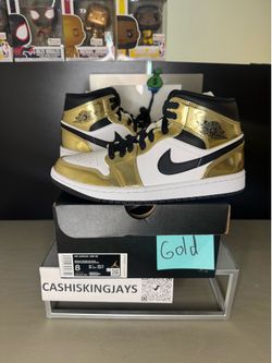 Jordan 1 Mid Metallic Gold Black White Mens size 8 8.5 brand new Meet Ups at Durango Casino 🎰 perfect for Golden Knights Match