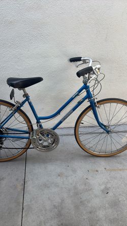 Schwinn Varsity Vintage Road Bike