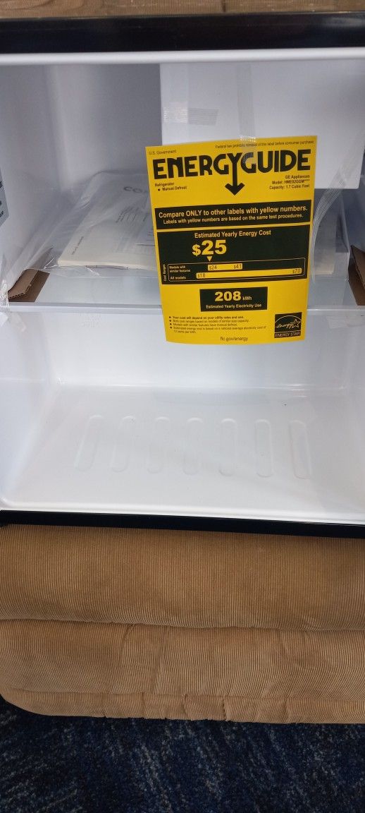 SMALL FRIGE