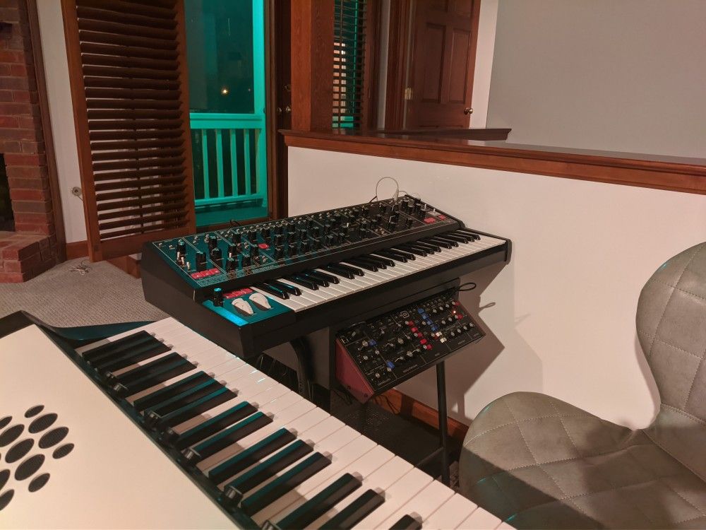 Moog Matriarch Dark (Analog Synthesizer Keyboard)