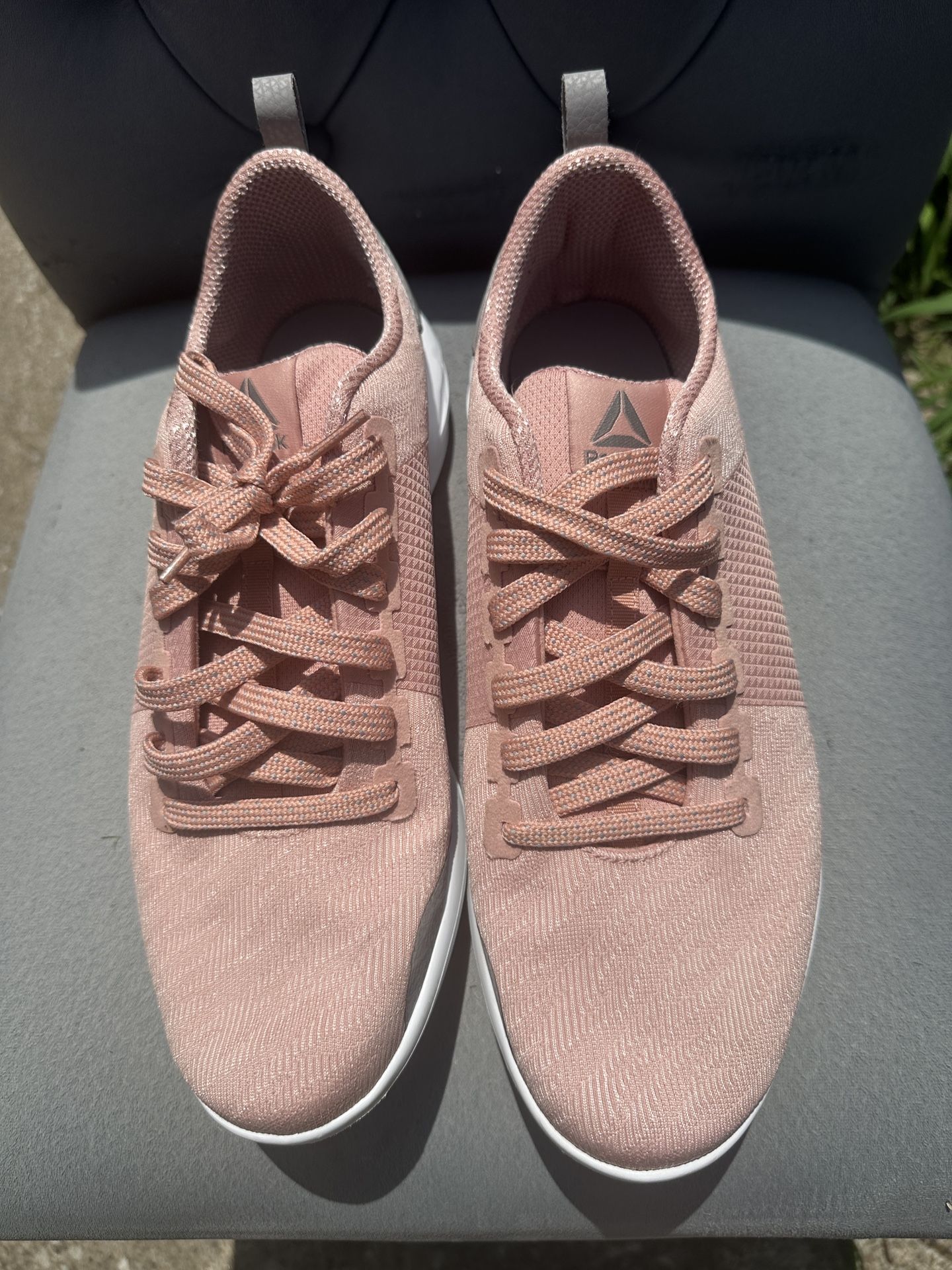 Reebok Womens Astroride Walking Shoe Pink Mesh Low Top Size 11 EUC