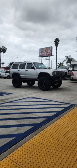 1999 Jeep Cherokee