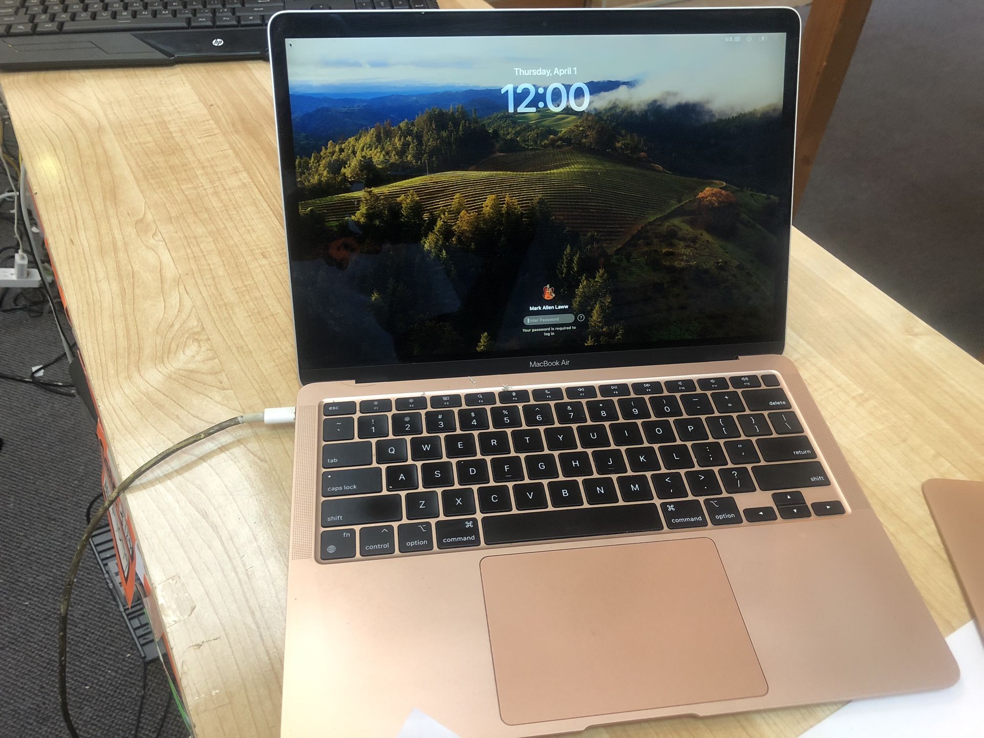 (2020) 13” MACBOOK AIR ROSE GOLD / M1 CHIP
