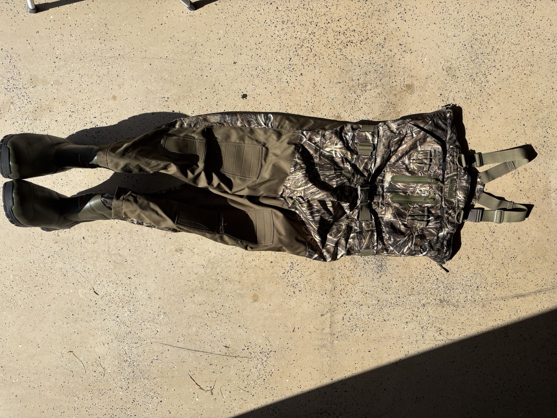 Banded black label elite series realtree max-5 waders
