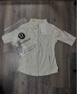 Light Ivory/Gold/Gold Lululemon Jacket