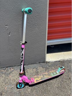 Kids scooter  6 to 14 years of age