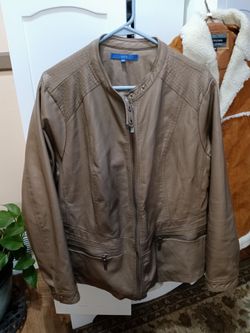 Apt 9 Tan Faux Leather Jacket Size 2X Gently Used.