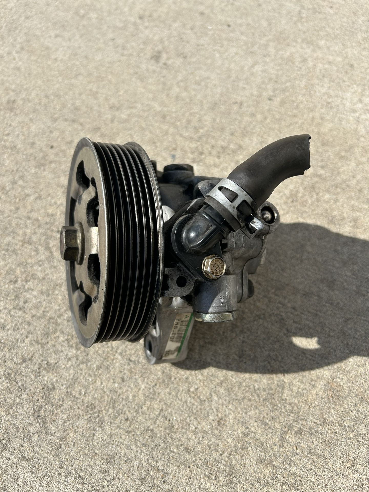 OEM Power Steering Pump W/ Pulley 2003-2004 Honda CR-V