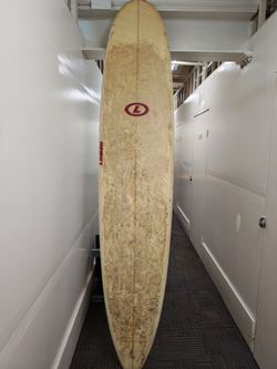 Surfing board