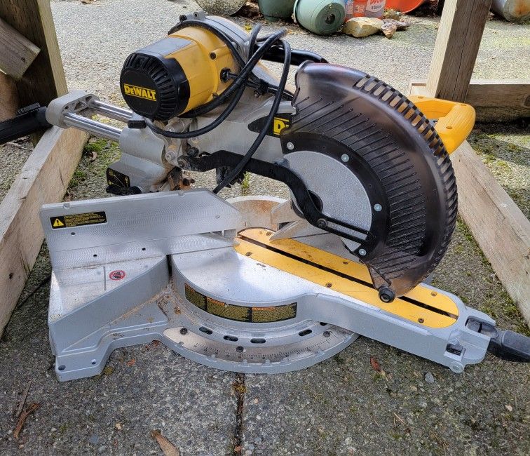 DeWalt DW718 12" Double Bevel Sliding Compound Miter Saw for Sale in