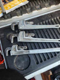 2) 18" & 1) 14" Aluminium Ridgid pipe wrenches