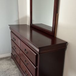 Dresser & Mirror 