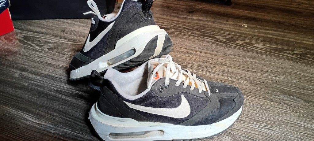 Nike Men Shoes