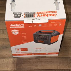Jackery Solar Generator