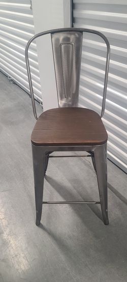 Barstool