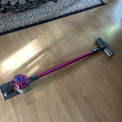 Dyson V7 Motorhead Cordless Vacuum Cleaner Co