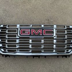 21-26 GMC Yukon Denali OEM front grille and front hood deflector