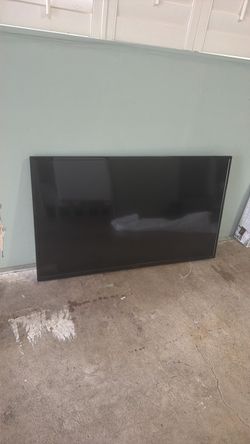 43 Inch Insignia