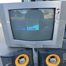 Vintage Gaming Daytek color television receiver, model CTM1473, manufactured in Mexico.  Screen Size: 14 inches (35.56 cm). Power Requirements: AC 120