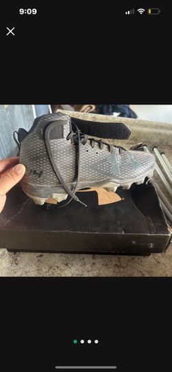 Under Armor Baseball Cleats 