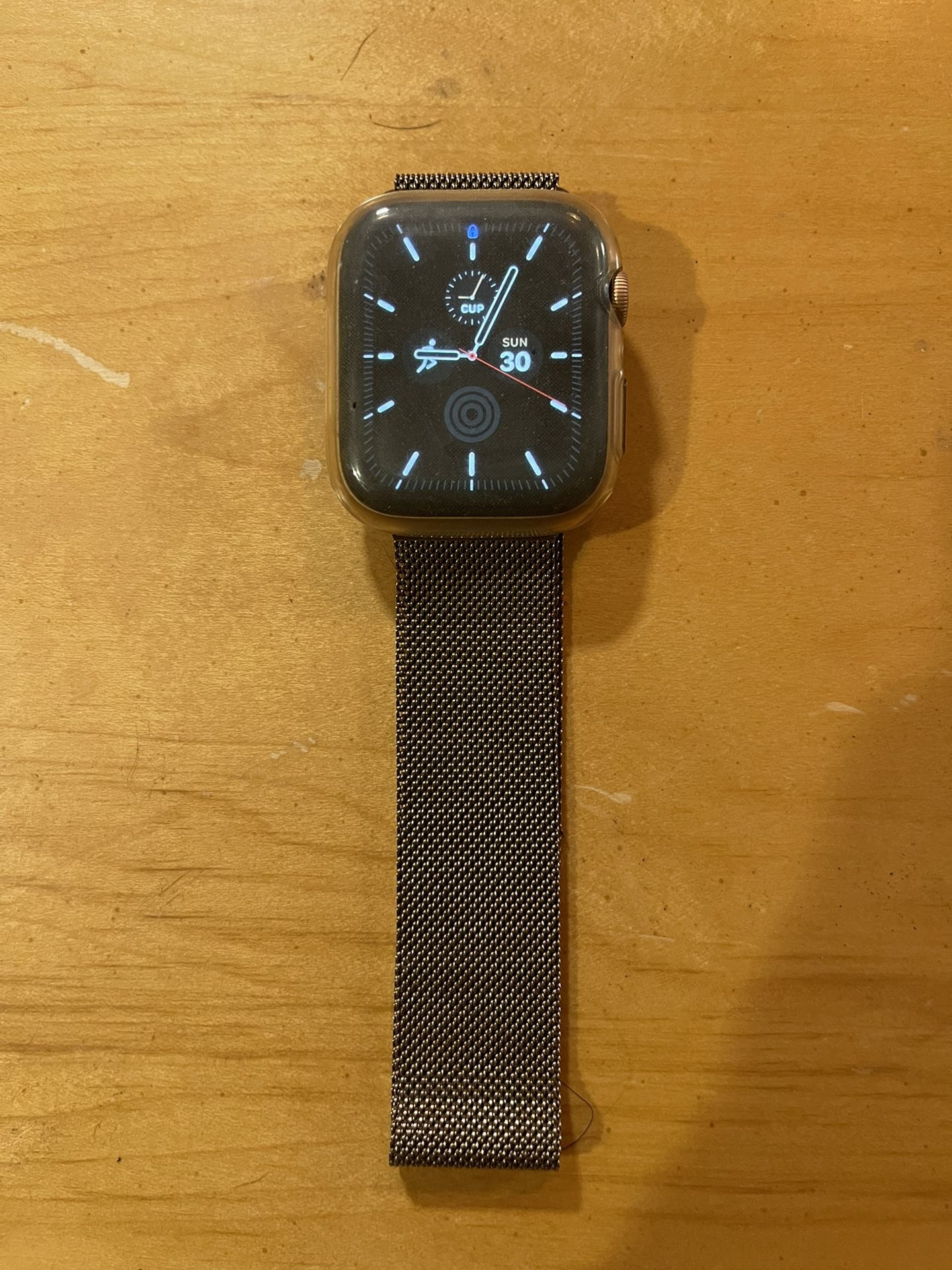 Apple Watch Series 44mm GPS ONLY