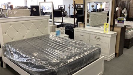 4pc Bedroom Set
